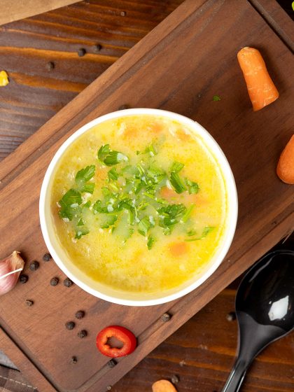 sopa-de-verduras-y-conchitas